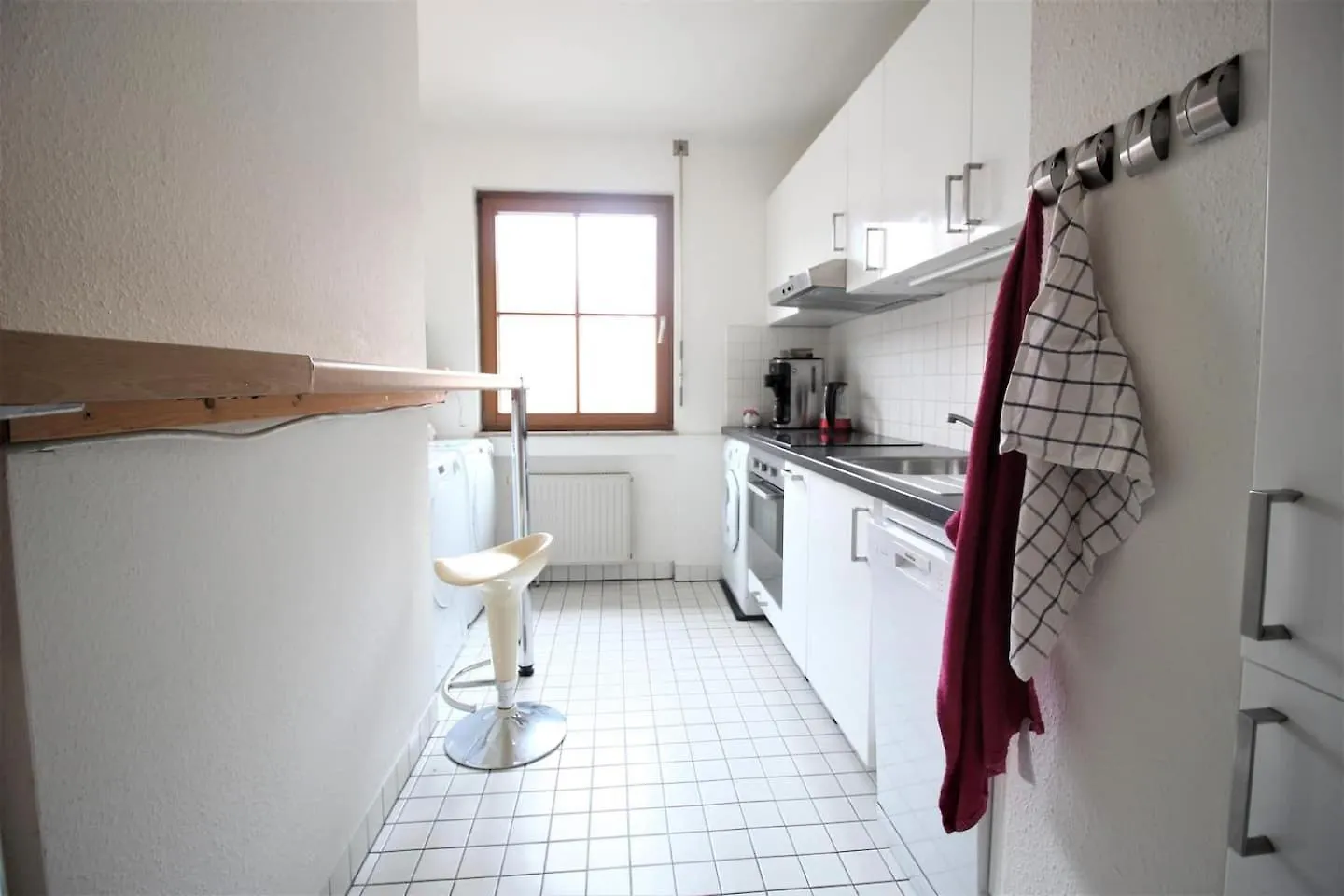 Privat-Zimmer - Ohne Fenster - Würzburg 0*,