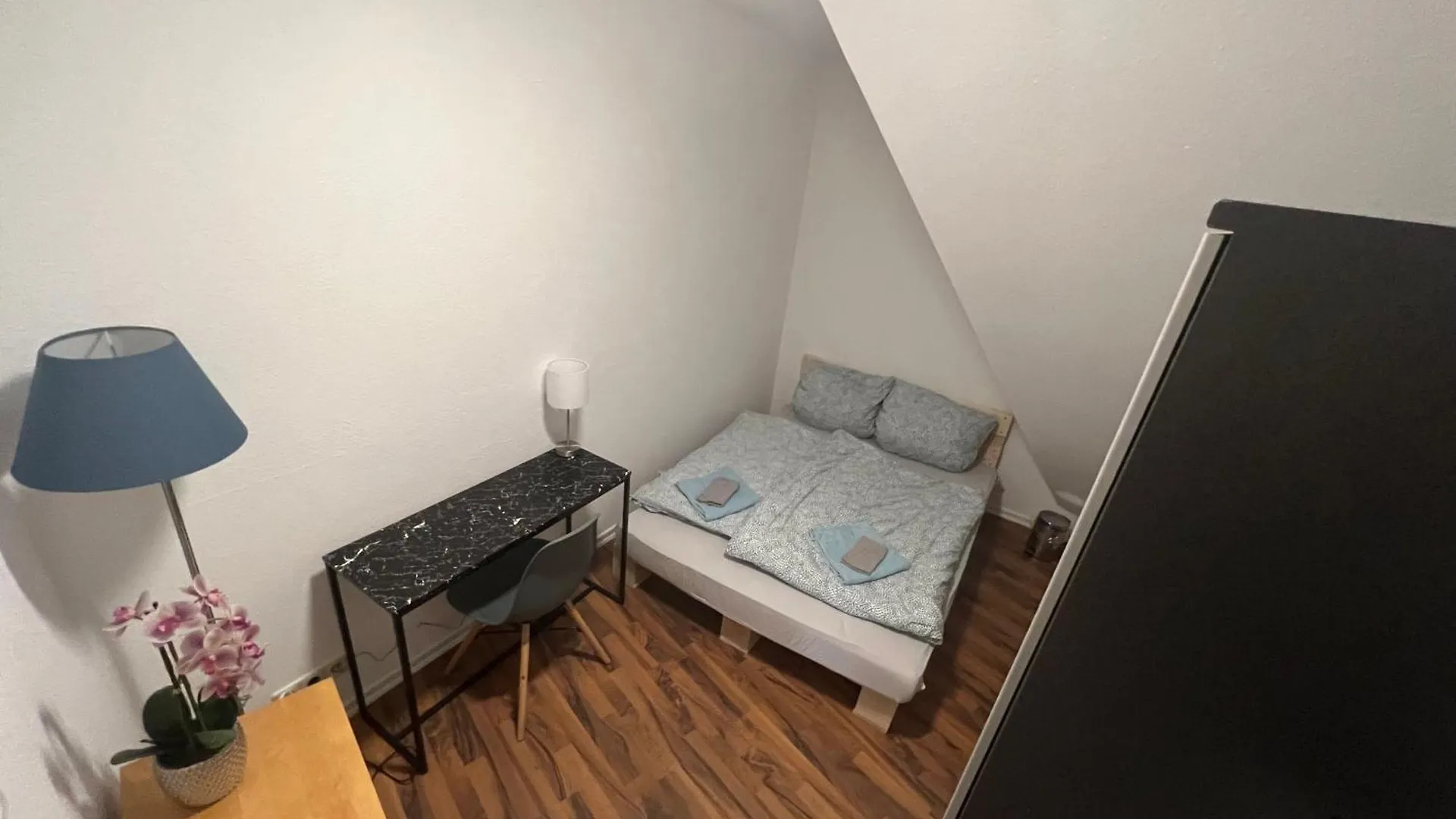 Alloggio in famiglia Privat-Zimmer - Ohne Fenster - Würzburg